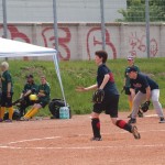 Softball-Team splittet bei der Heimpremiere